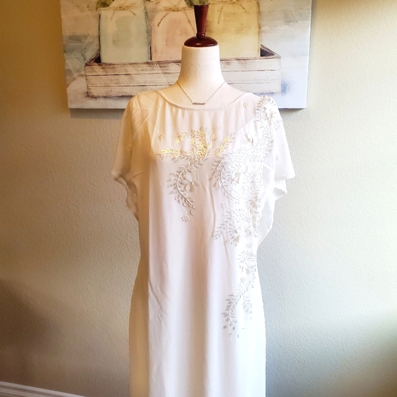 HOPE & IVY | Tie-Back Embroidered Maxi Wedding Dress in Ivory sz 14 - Picture 3 of 16